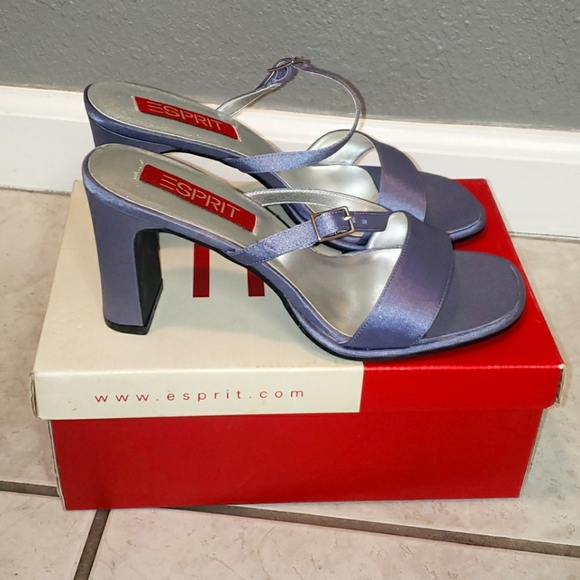 Espriit Satin Heels - Picture 2 of 12
